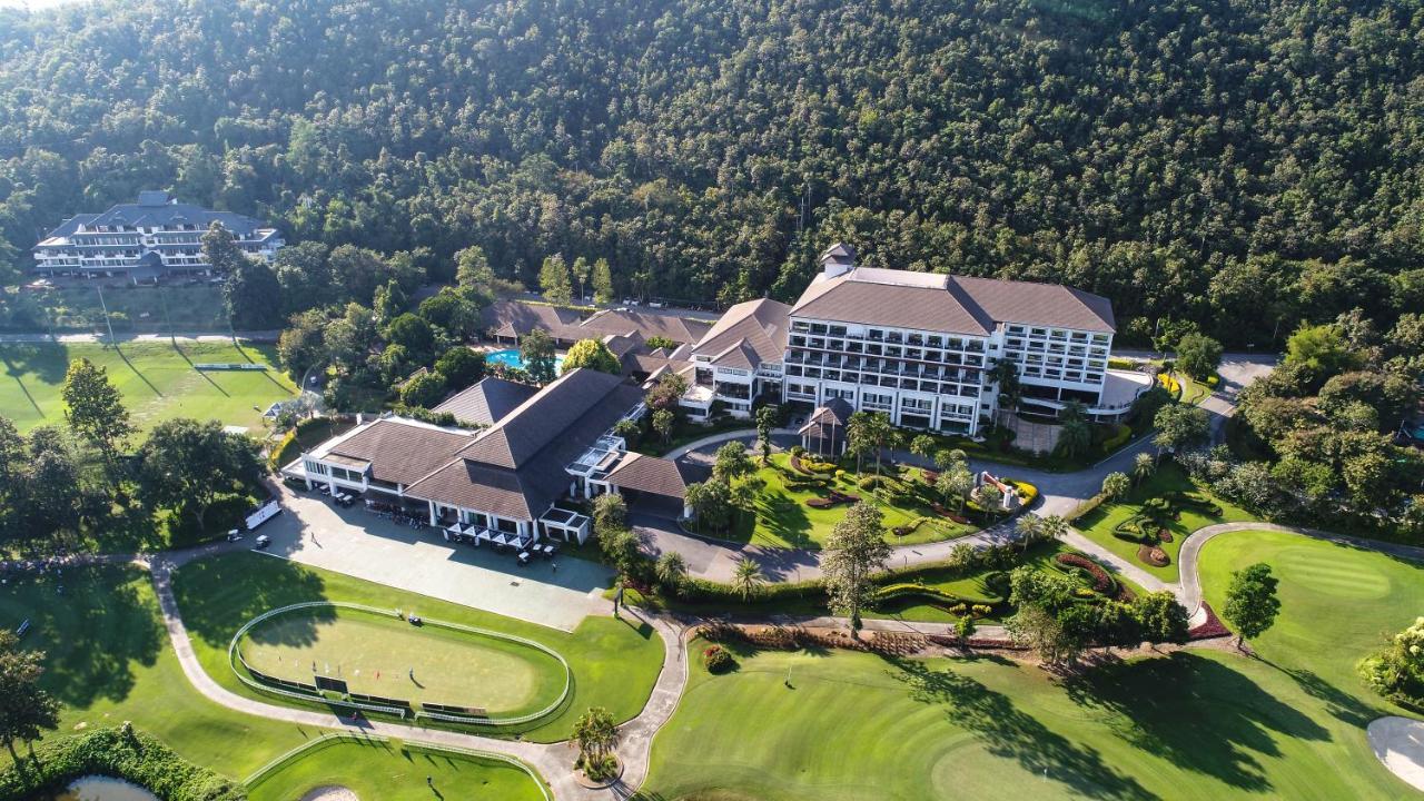 Alpine Golf Resort Chiang Mai Ban Huai Sai Nua Exterior photo