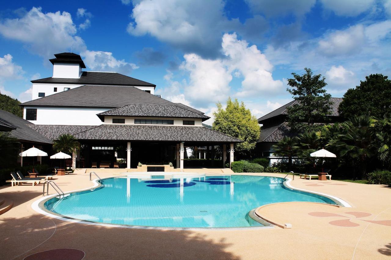 Alpine Golf Resort Chiang Mai Ban Huai Sai Nua Exterior photo