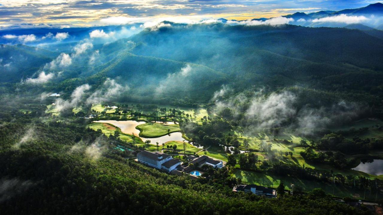 Alpine Golf Resort Chiang Mai Ban Huai Sai Nua Exterior photo
