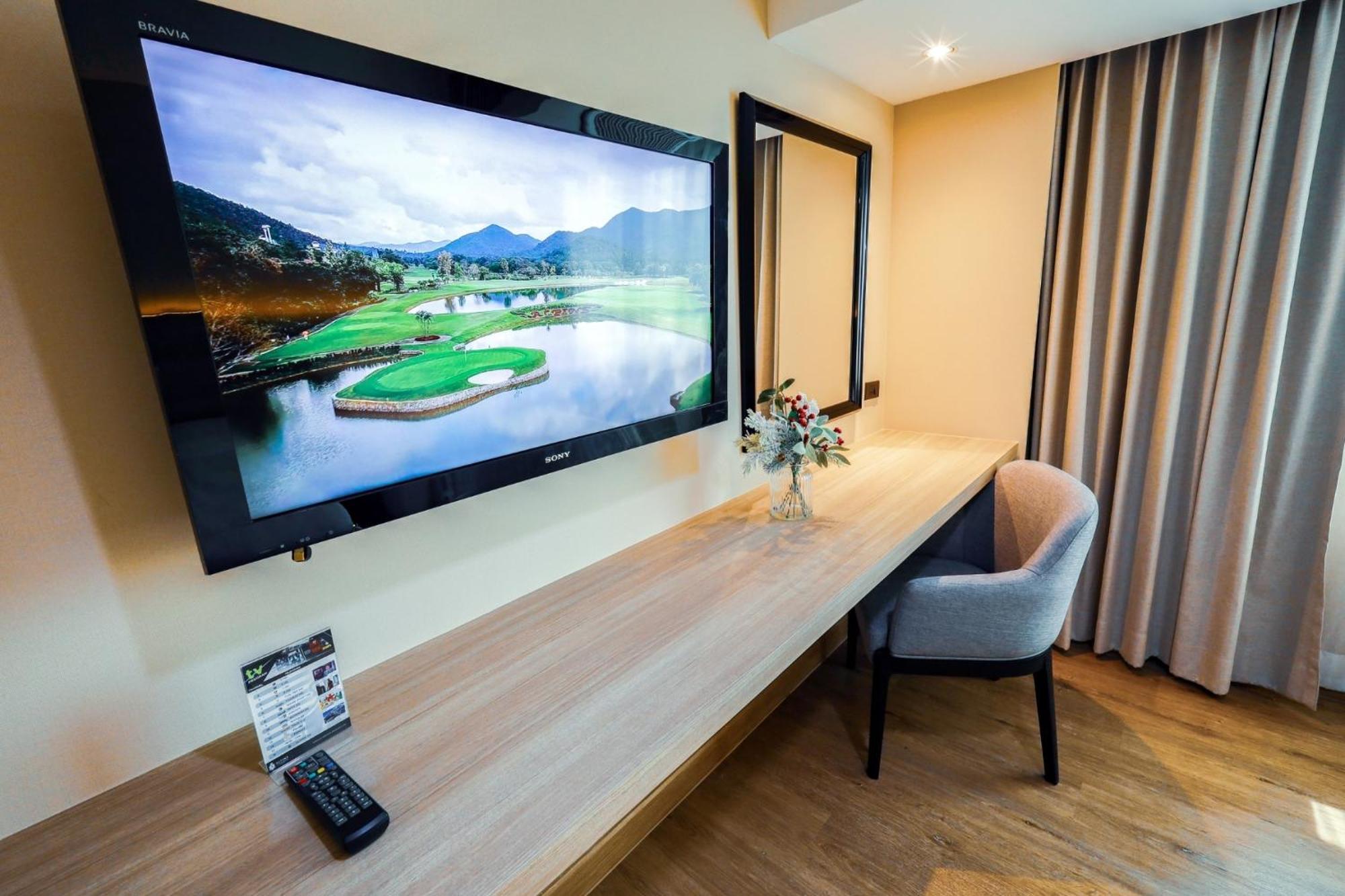 Alpine Golf Resort Chiang Mai Ban Huai Sai Nua Exterior photo